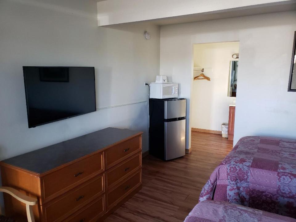 Americas Best Value Inn Greeley Эванс Экстерьер фото