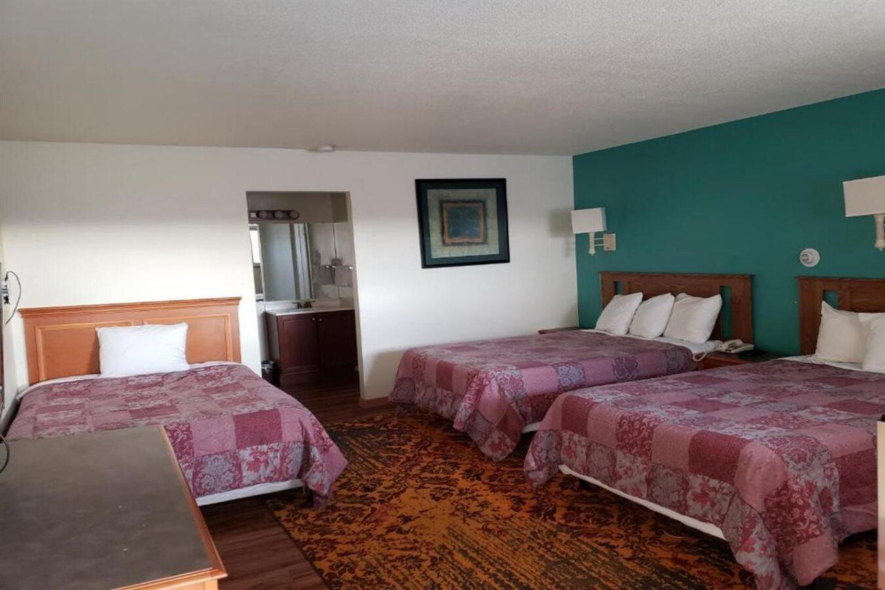 Americas Best Value Inn Greeley Эванс Экстерьер фото