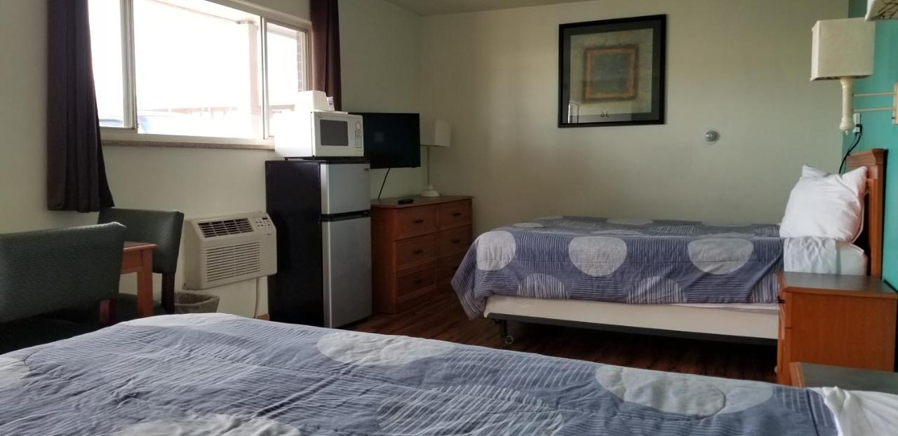 Americas Best Value Inn Greeley Эванс Экстерьер фото